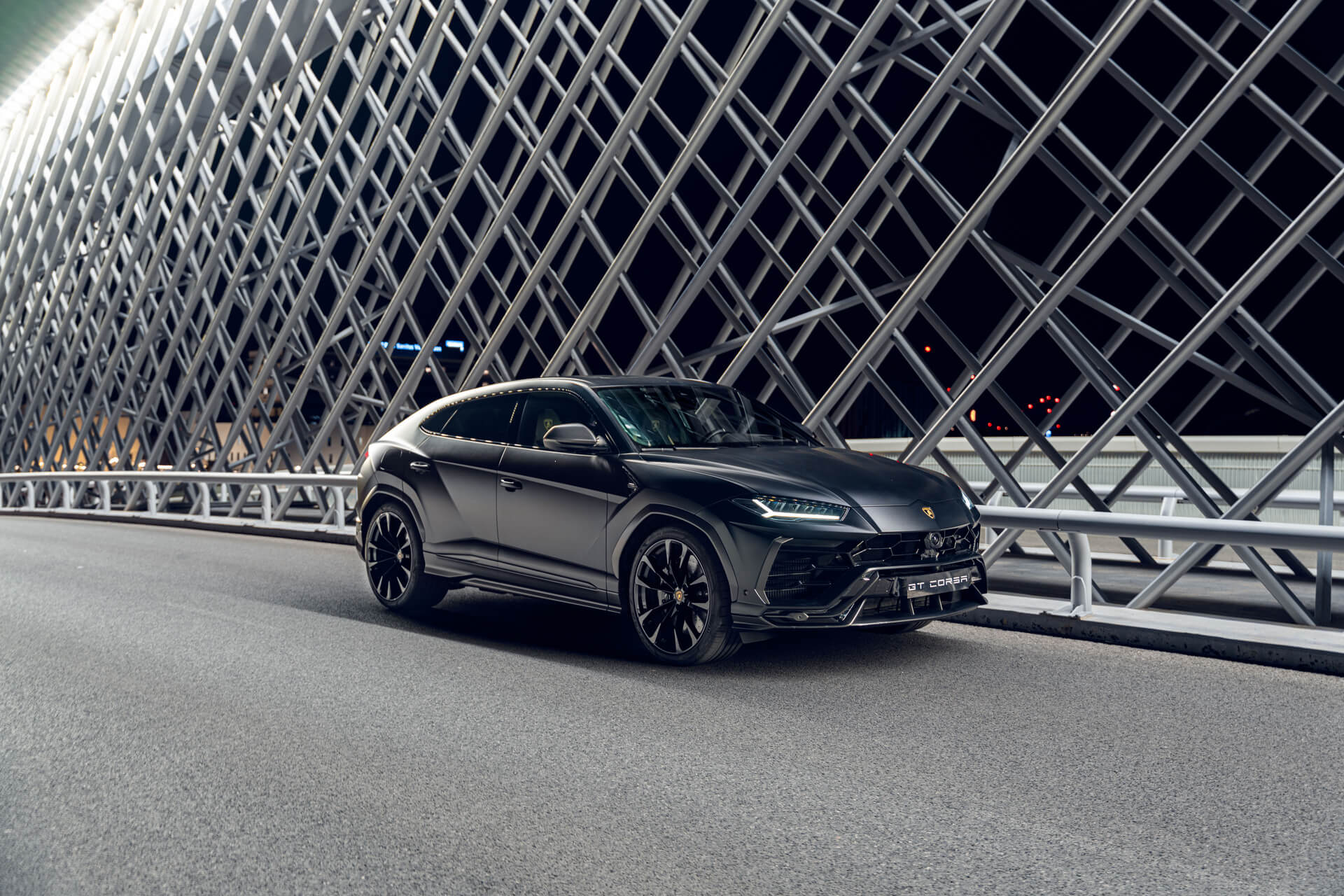 alquiler lamborghini urus graphite capsule hero